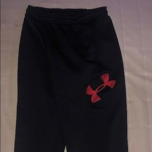 Great condition, no holes or stains, perfect for winter weather coming up